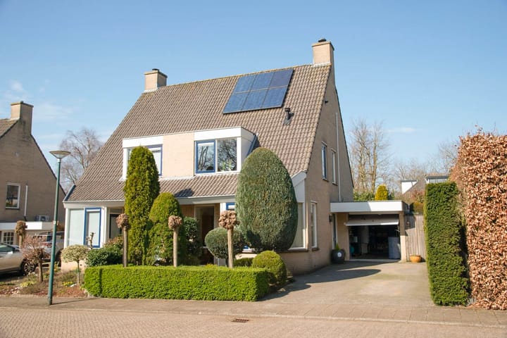 Photo 2 of Heetakker 7