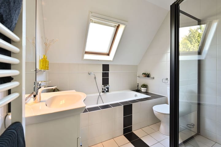 Photo 23 of Heetakker 7