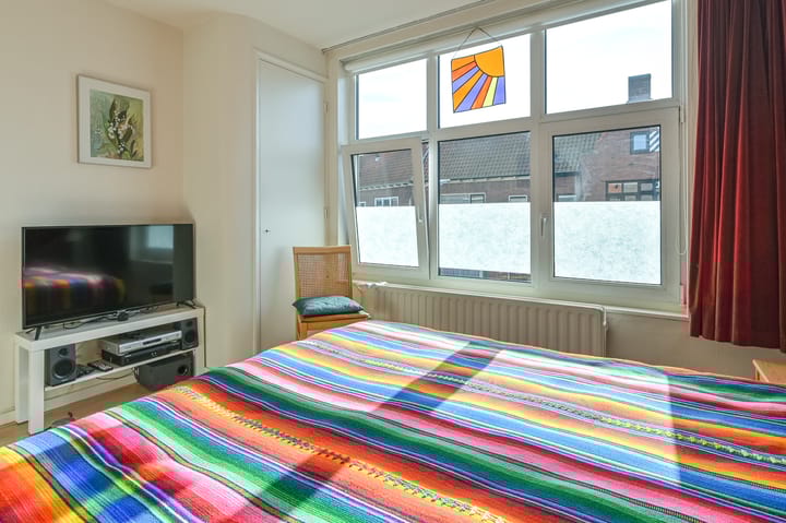 Foto 20 van Leeuwendalersstraat 1