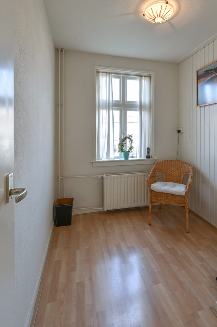 Foto 23 van Leeuwendalersstraat 1