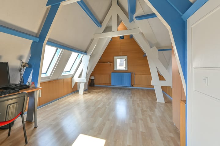 Foto 27 van Leeuwendalersstraat 1