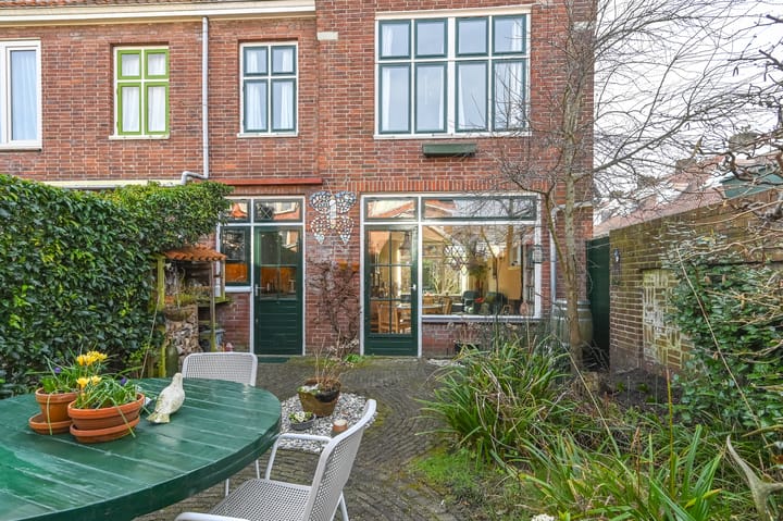 Foto 33 van Leeuwendalersstraat 1