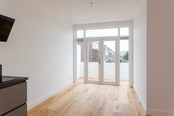 Foto 9 van Hoenderloostraat 81