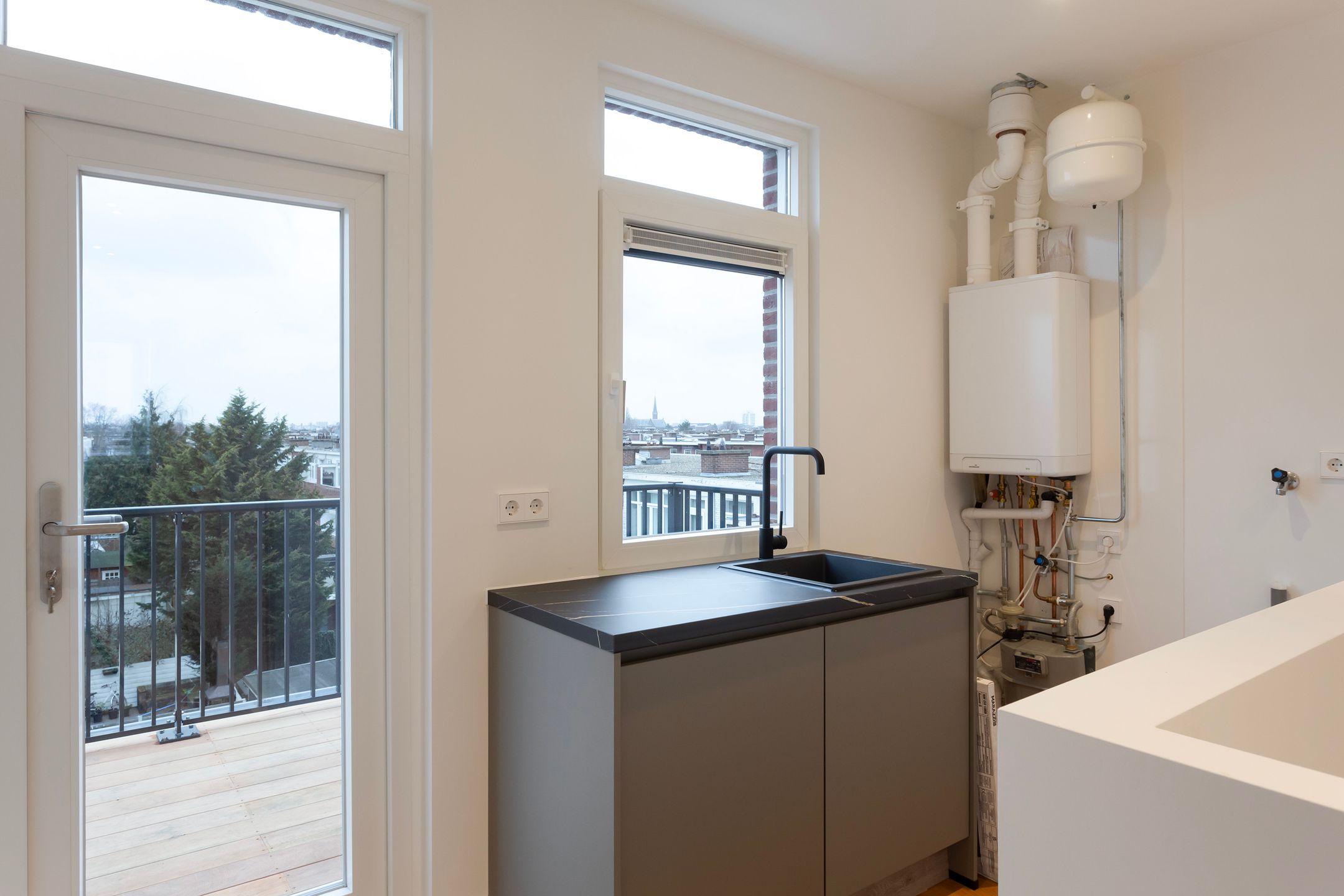 Foto 24 van Hoenderloostraat 81