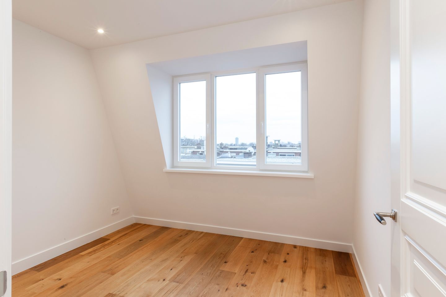 Foto 29 van Hoenderloostraat 81