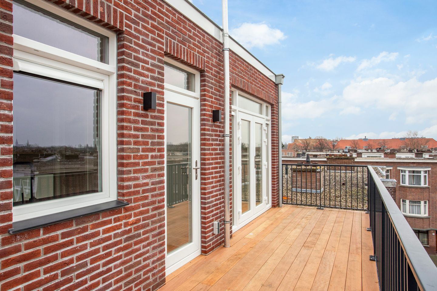 Foto 34 van Hoenderloostraat 81