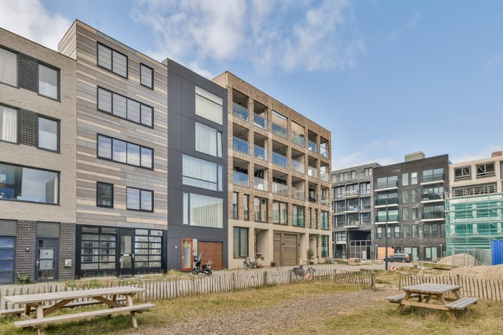 Foto 1 van Cola Debrotstraat 18