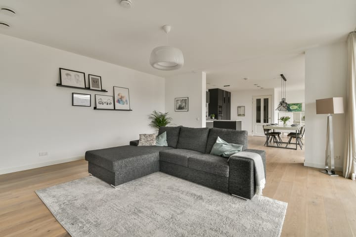 Foto 11 van Cola Debrotstraat 18