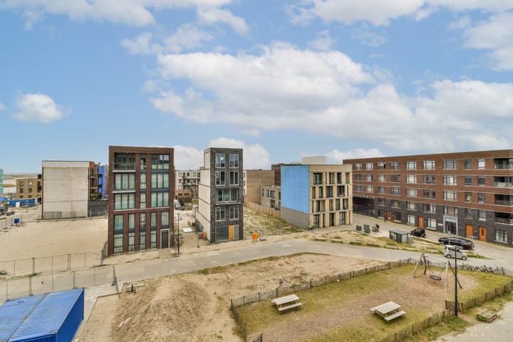 Foto 20 van Cola Debrotstraat 18