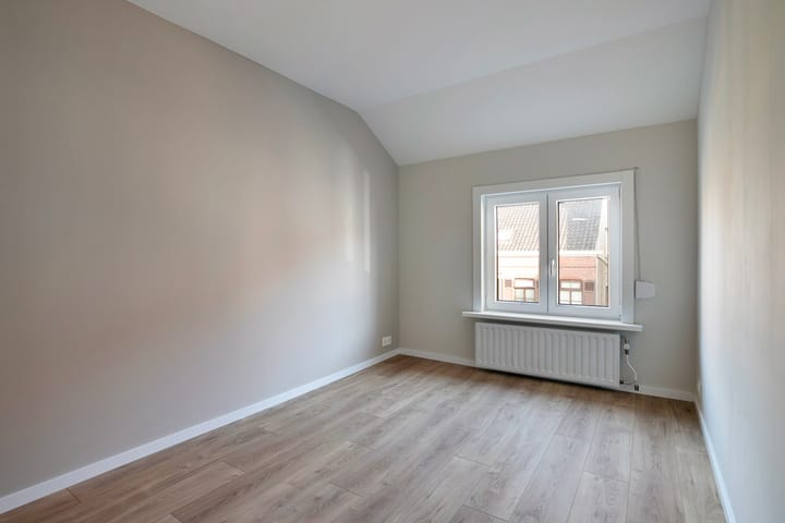 Foto 19 van Hulsterloostraat 84