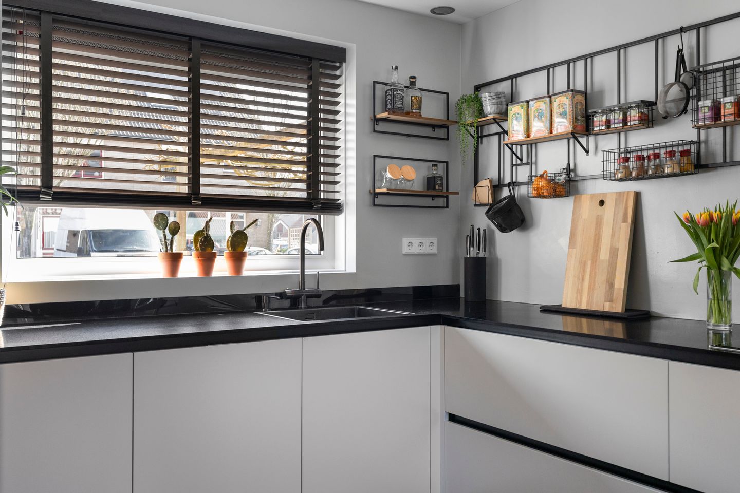 Foto 19 van Tirolstraat 66