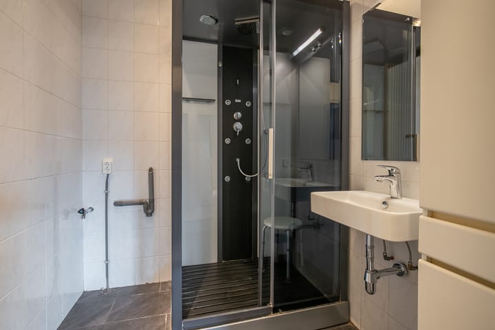 Foto 20 van Schuttenstraat 11