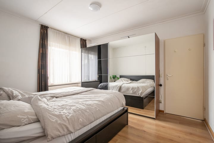 Foto 15 van Schuttenstraat 11