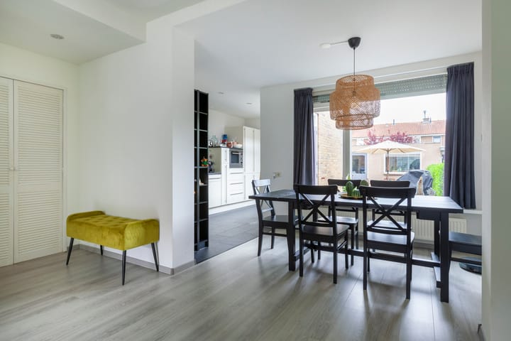 Foto 17 van Domela Nieuwenhuisstraat 31