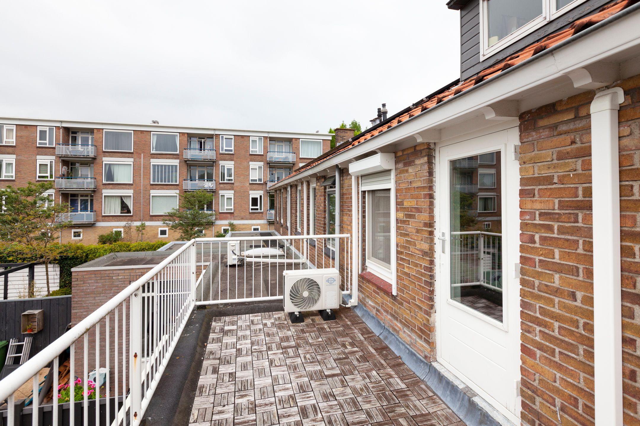 Foto 33 van Domela Nieuwenhuisstraat 31