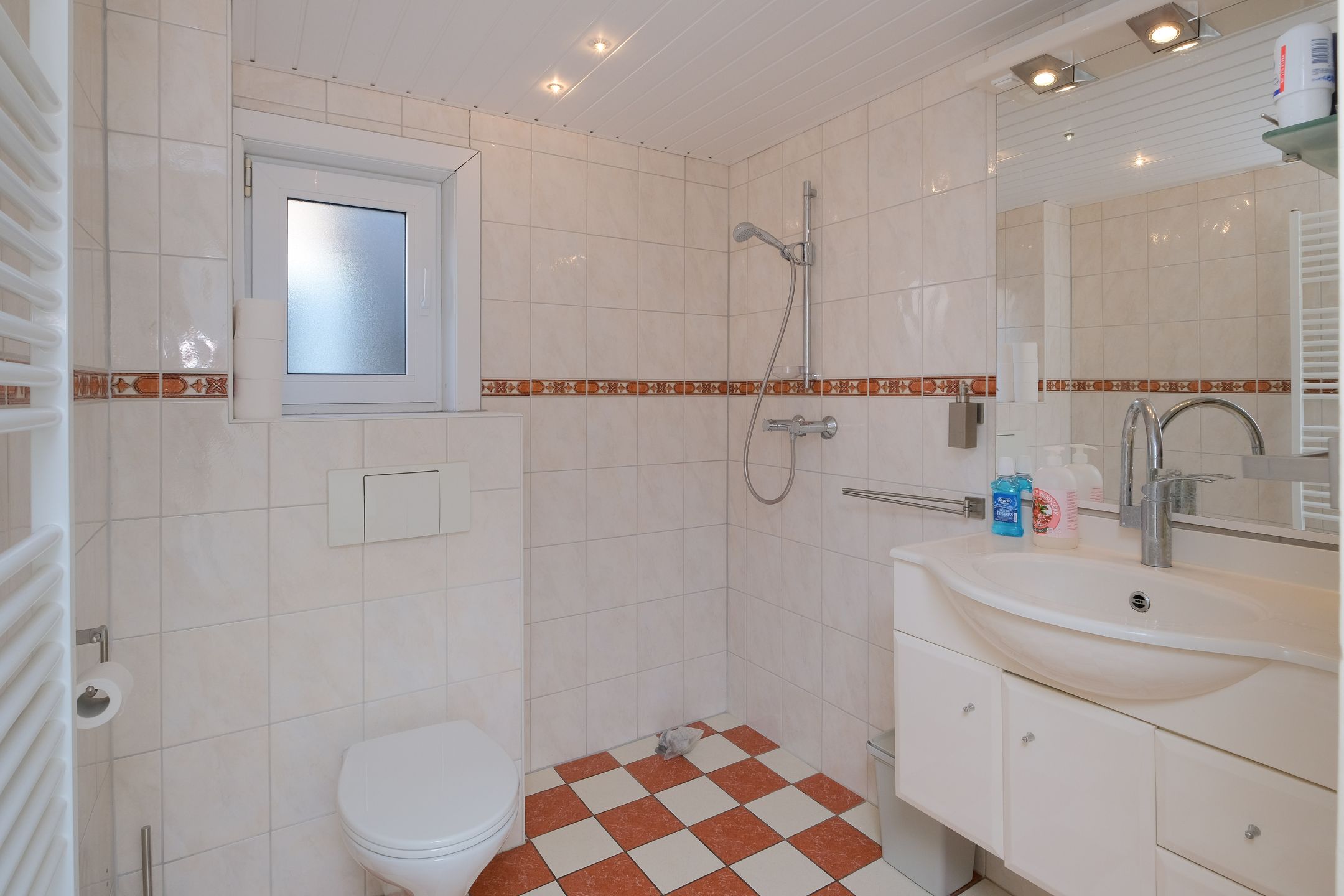 Foto 21 van Bornerbroeksestraat 301