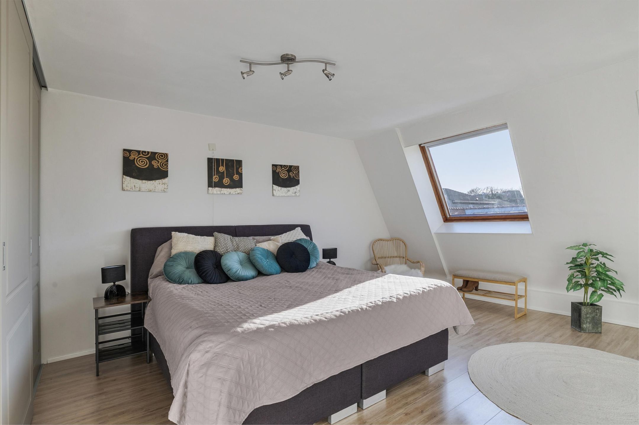 Foto 12 van Julianastraat 10