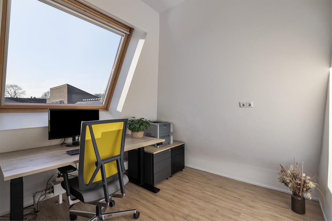 Foto 16 van Julianastraat 10