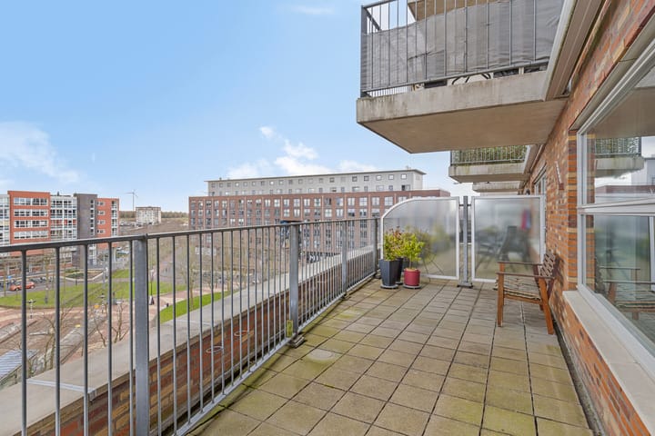 Foto 7 van Middeldijkerplein 88