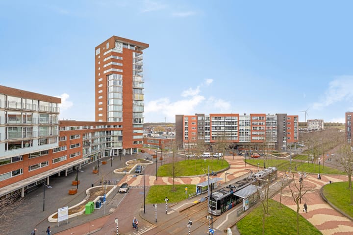 Foto 8 van Middeldijkerplein 88