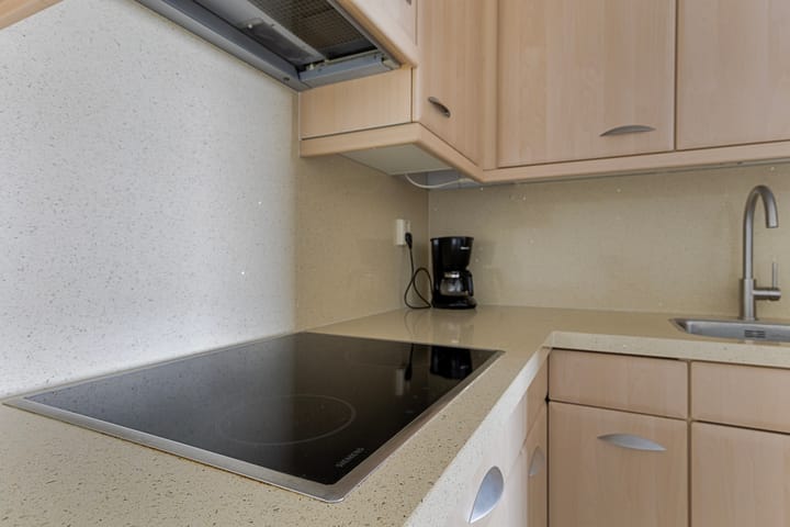 Foto 12 van Middeldijkerplein 88