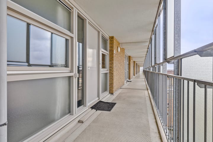 Foto 21 van Middeldijkerplein 88