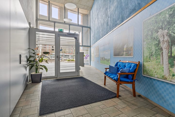 Foto 23 van Middeldijkerplein 88