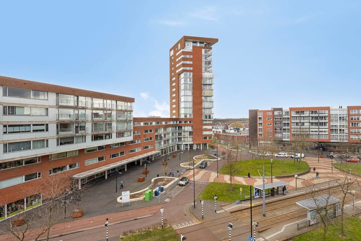 Foto 27 van Middeldijkerplein 88