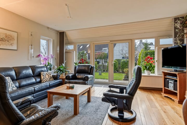 Foto 9 van Klaproosstraat 11