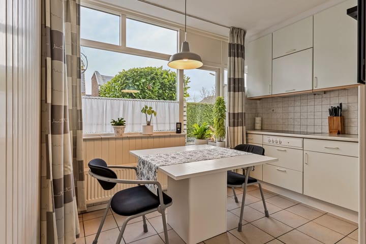 Foto 14 van Klaproosstraat 11