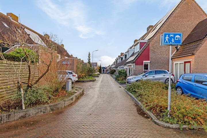 Foto 36 van Klaproosstraat 11