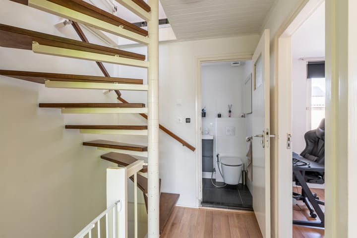 Foto 15 van Koninginnepad 20