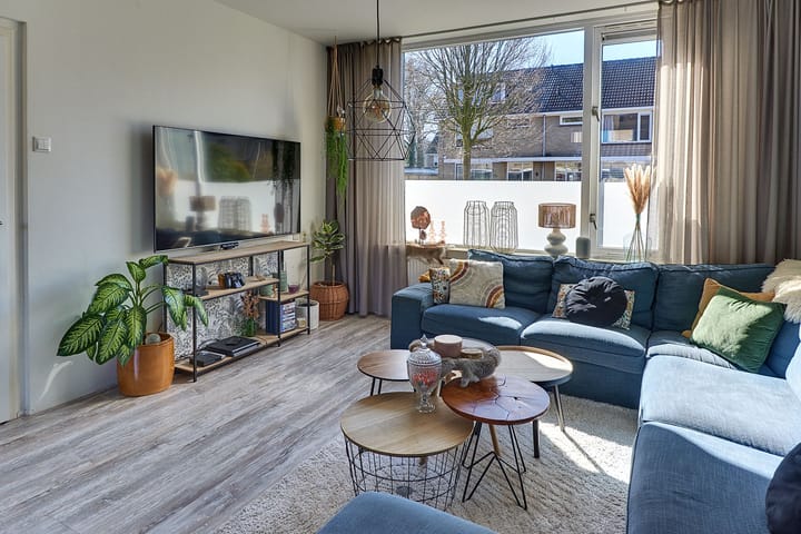 Foto 12 van Beneluxlaan 76