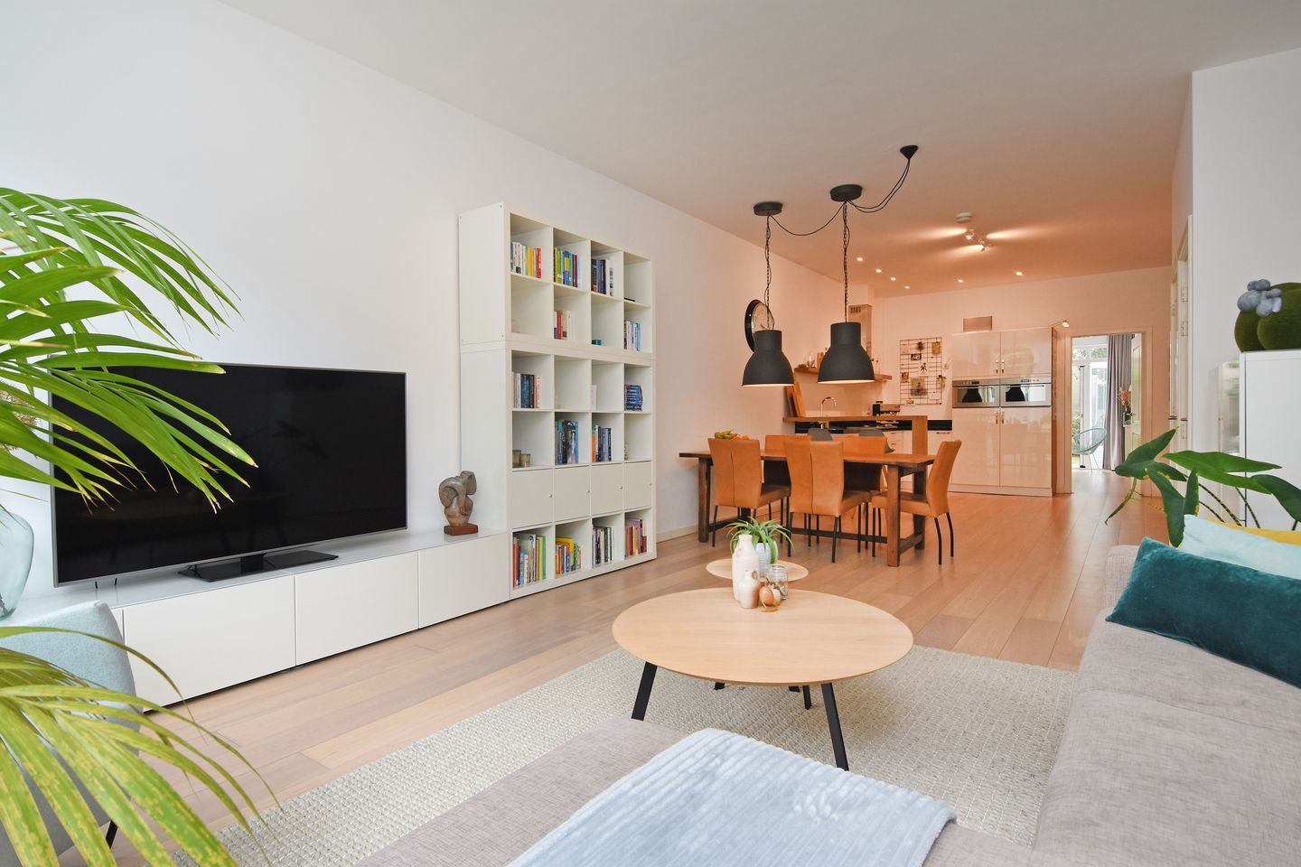 Foto 10 van Bezuidenhoutseweg 203