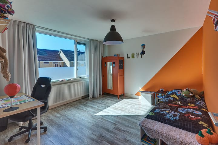 Foto 25 van Beneluxlaan 76