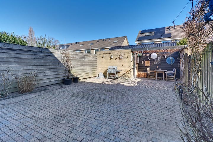 Foto 42 van Beneluxlaan 76