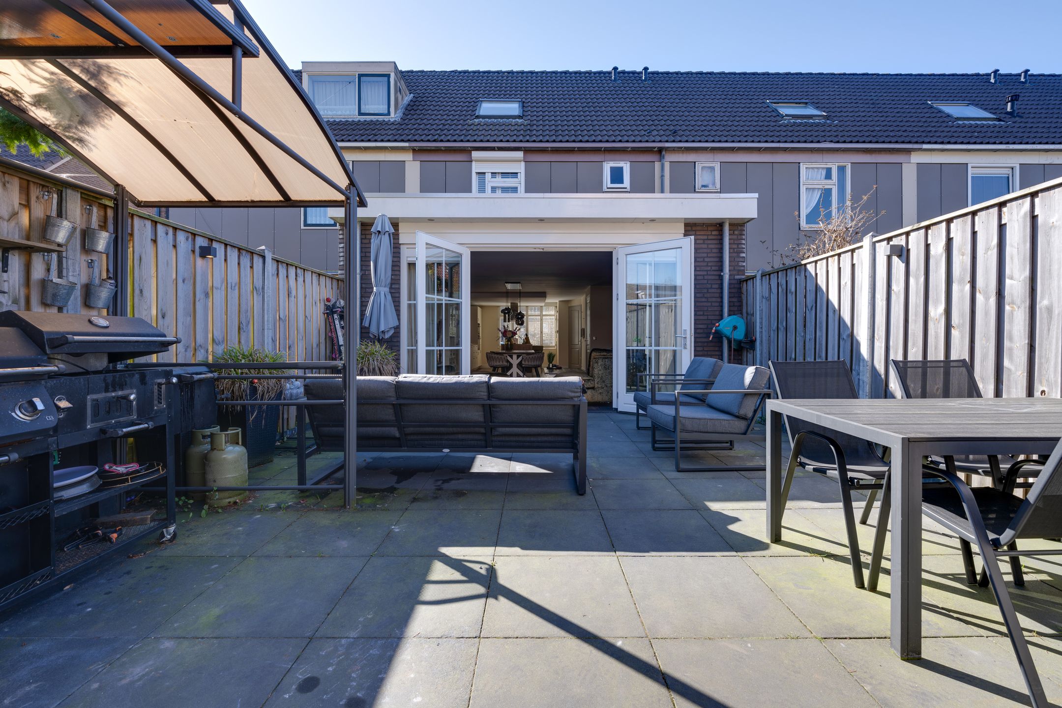 Photo 6 of Overlanderstraat 670