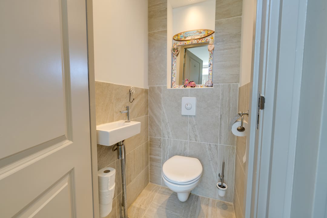 Photo 11 of Overlanderstraat 670