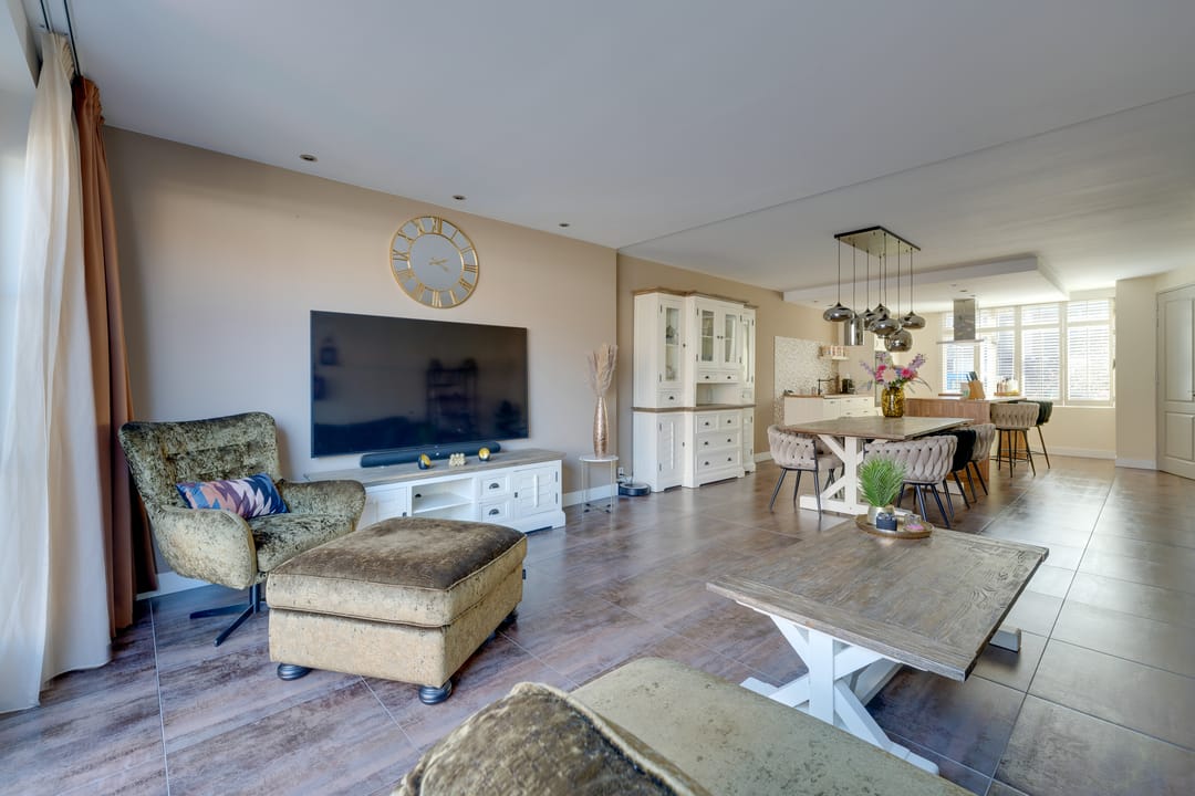 Photo 17 of Overlanderstraat 670