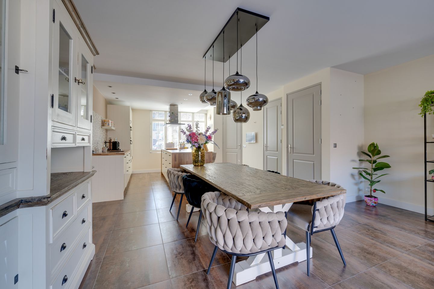 Photo 19 of Overlanderstraat 670