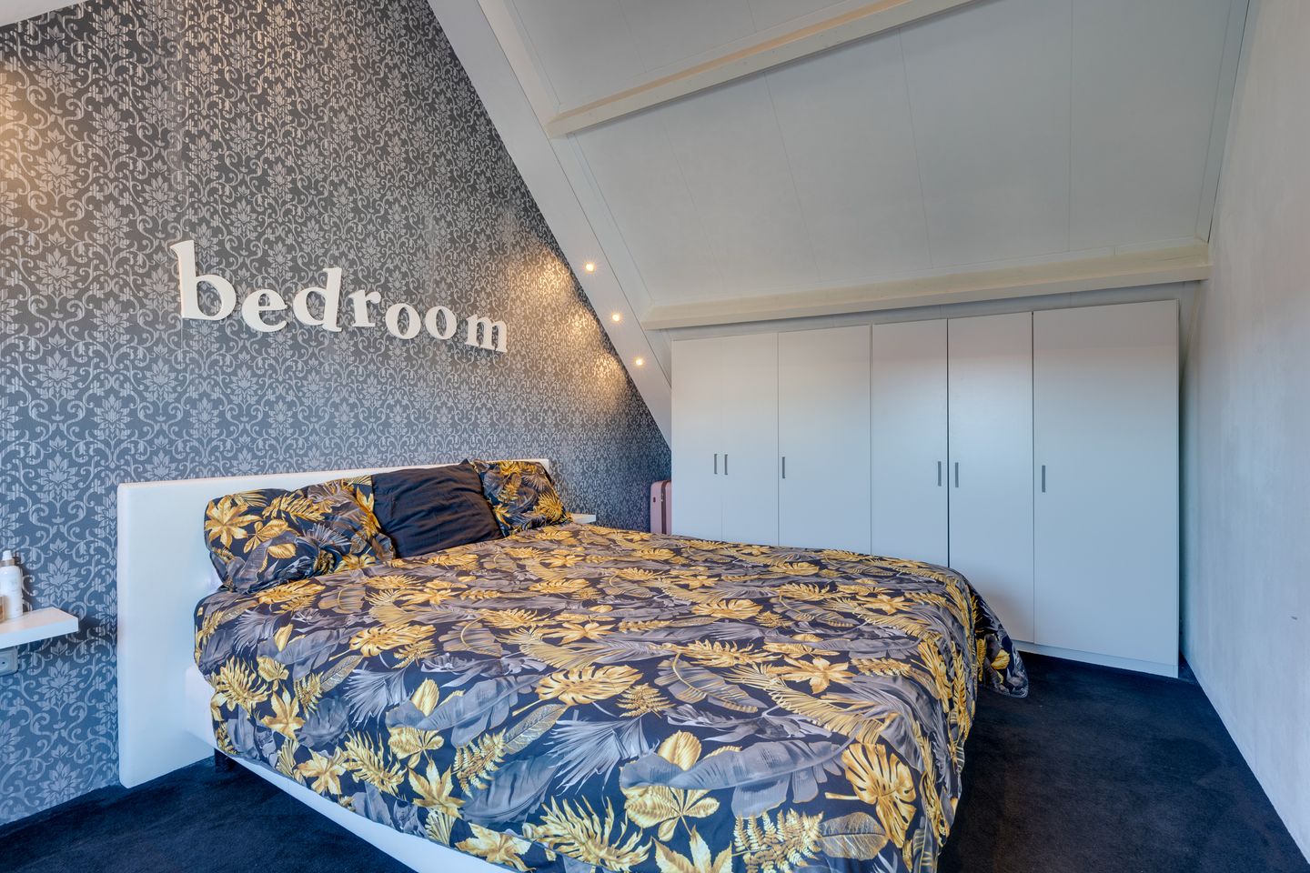 Photo 40 of Overlanderstraat 670