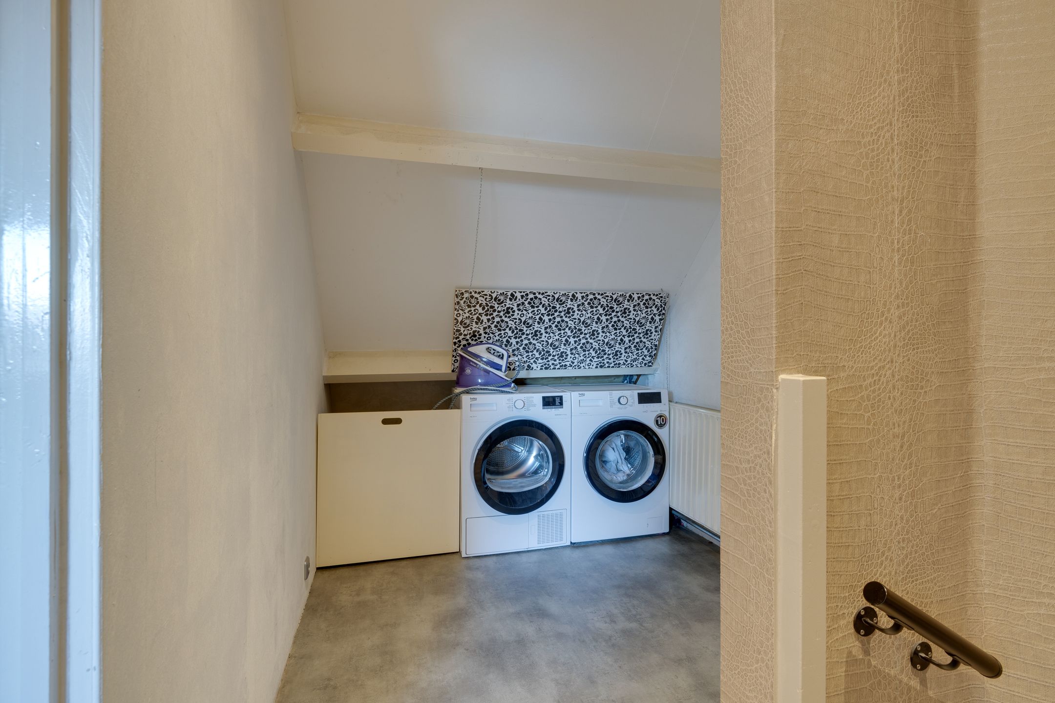 Photo 42 of Overlanderstraat 670