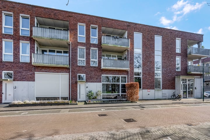 Bekijk foto van Dr. Colijnstraat 5