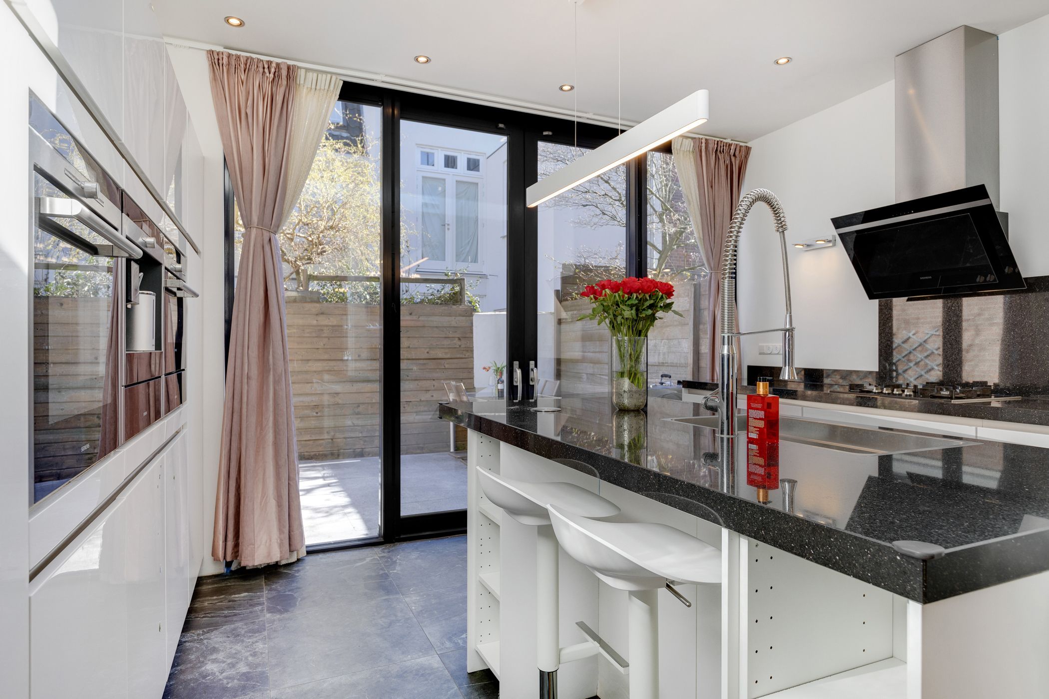 Photo 18 of Valkstraat 13