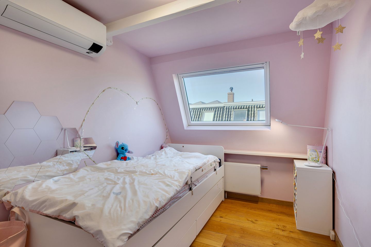 Photo 49 of Valkstraat 13