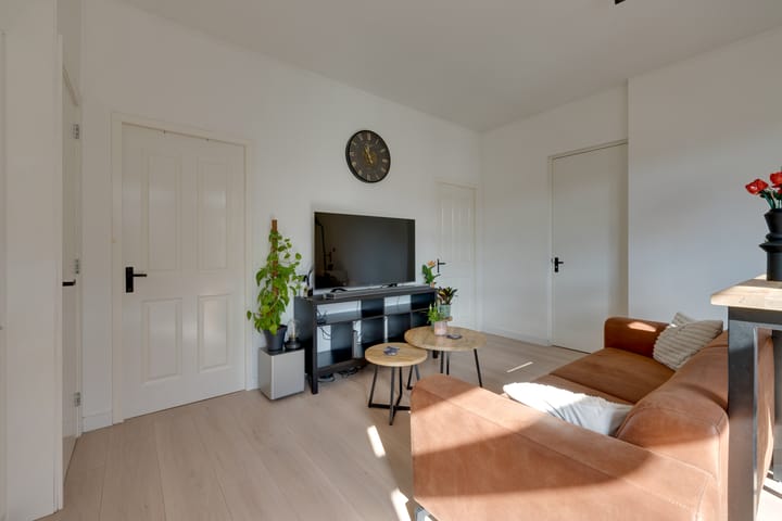 Foto 11 van Jachtwagenstraat 72-A