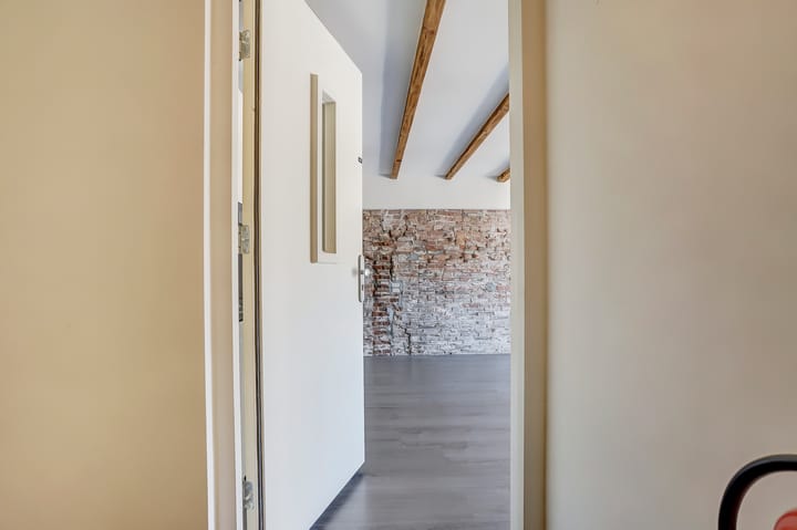 Photo 11 of Karrengas 46-A