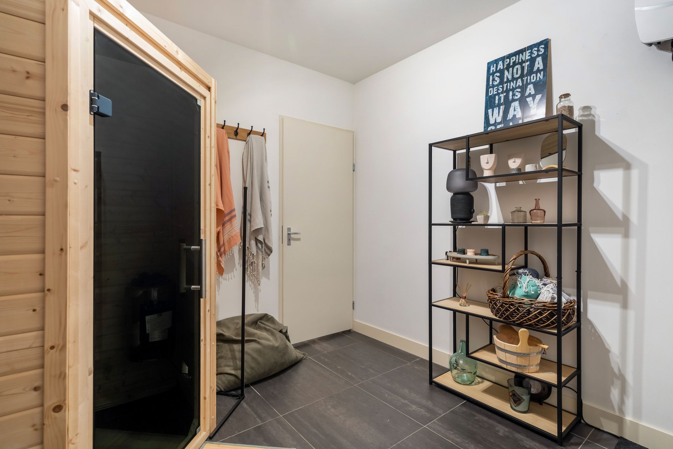 Foto 57 van Thorholm 3