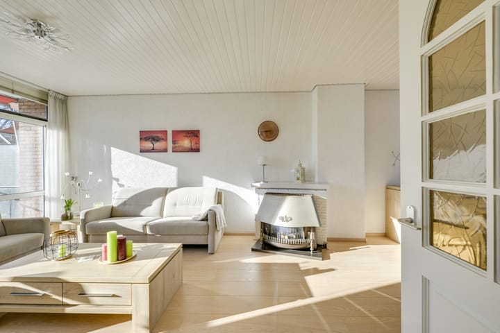 Photo 8 of Prins Bernhardplein 19