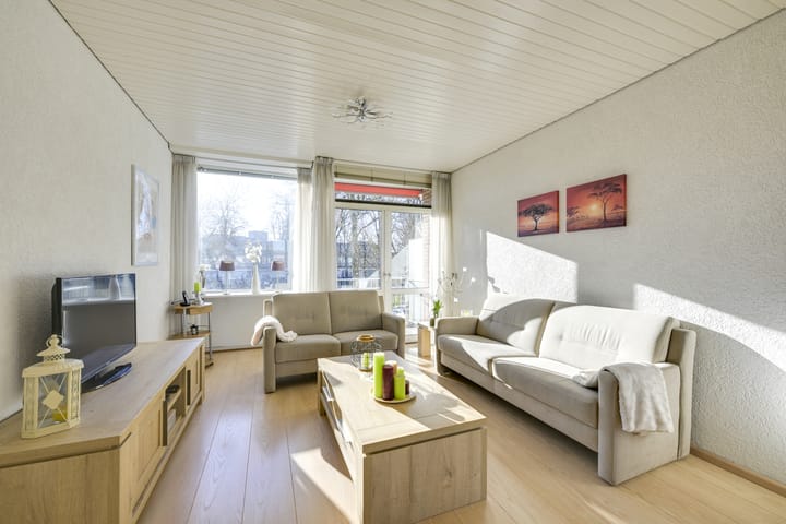 Photo 9 of Prins Bernhardplein 19